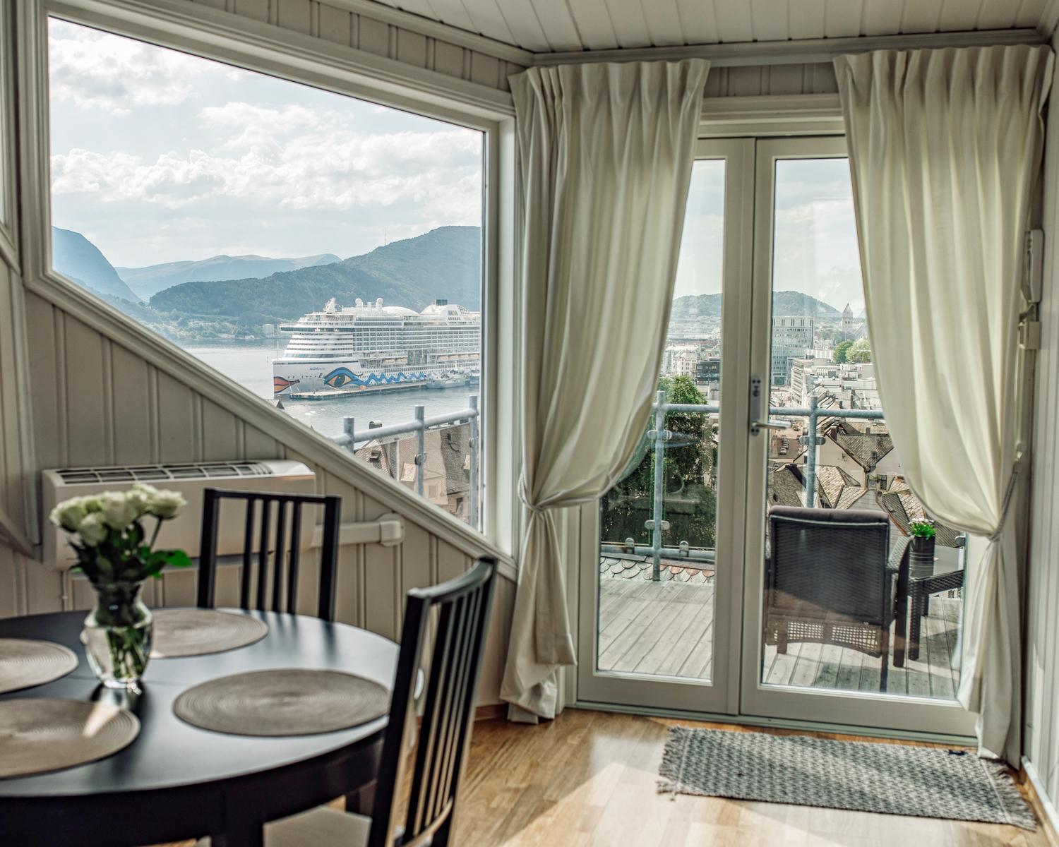 Panorama Apartment With 360 View Of The City Олесунн Экстерьер фото